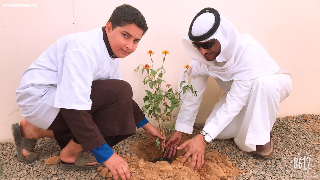 العزي يفتتح اسبوع البيئة بمركز وساع