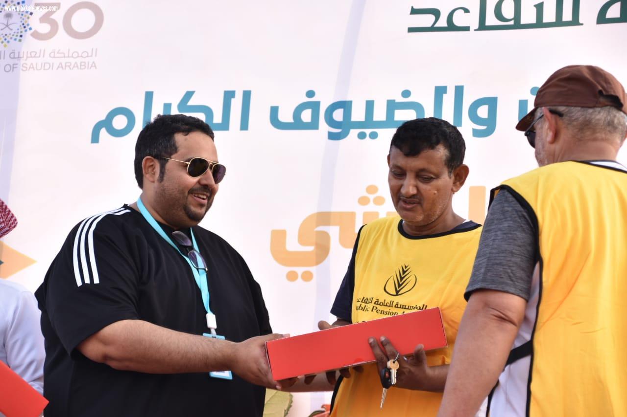 مؤسسة التقاعد وهيئة الرياضة تنظمان فعالية المشي بكورنيش جازان