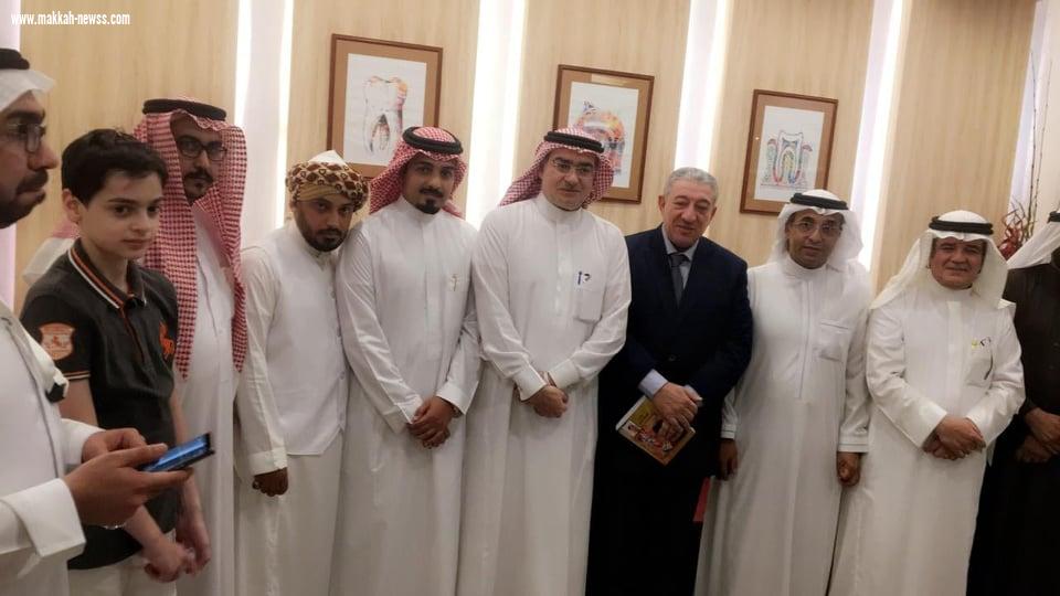 بالصور د.خالد بارعيده يفتتح مجمع بريق اللؤلؤ الطبي بجدة ويوقع شراكة مجتمعية مع جمعية الايتام بجدة ويكرم الاعلاميين 