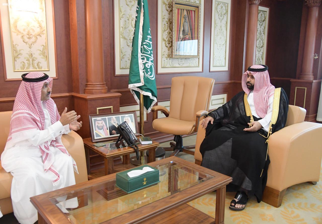 نائب أمير جازان يستقبب محافظ العيدابي واللجنة المنظمة لمهرجان العسل الرابع 