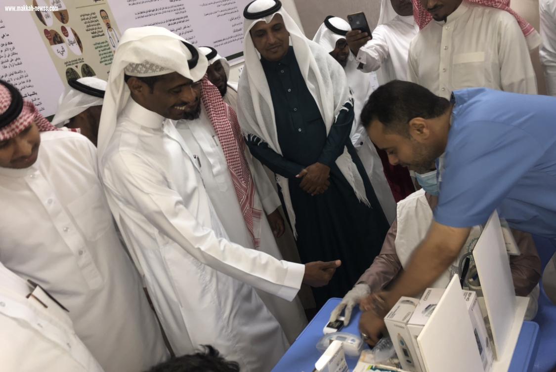 أنشئت بجهود ذاتية لتقديم الخدمات الصحية والتثقيفية والتوعوية للطلاب مدير مكتب تعليم صامطة يدشن العيادة المدرسية بابتدائية الدريعية