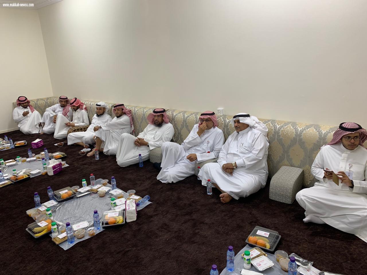 القاسم يقف على استعدادات هيئة الهلال الأحمر السعودي بمنطقة المدينة المنورة ويدشن فعاليات اليوم العالمي للهلال الأحمر