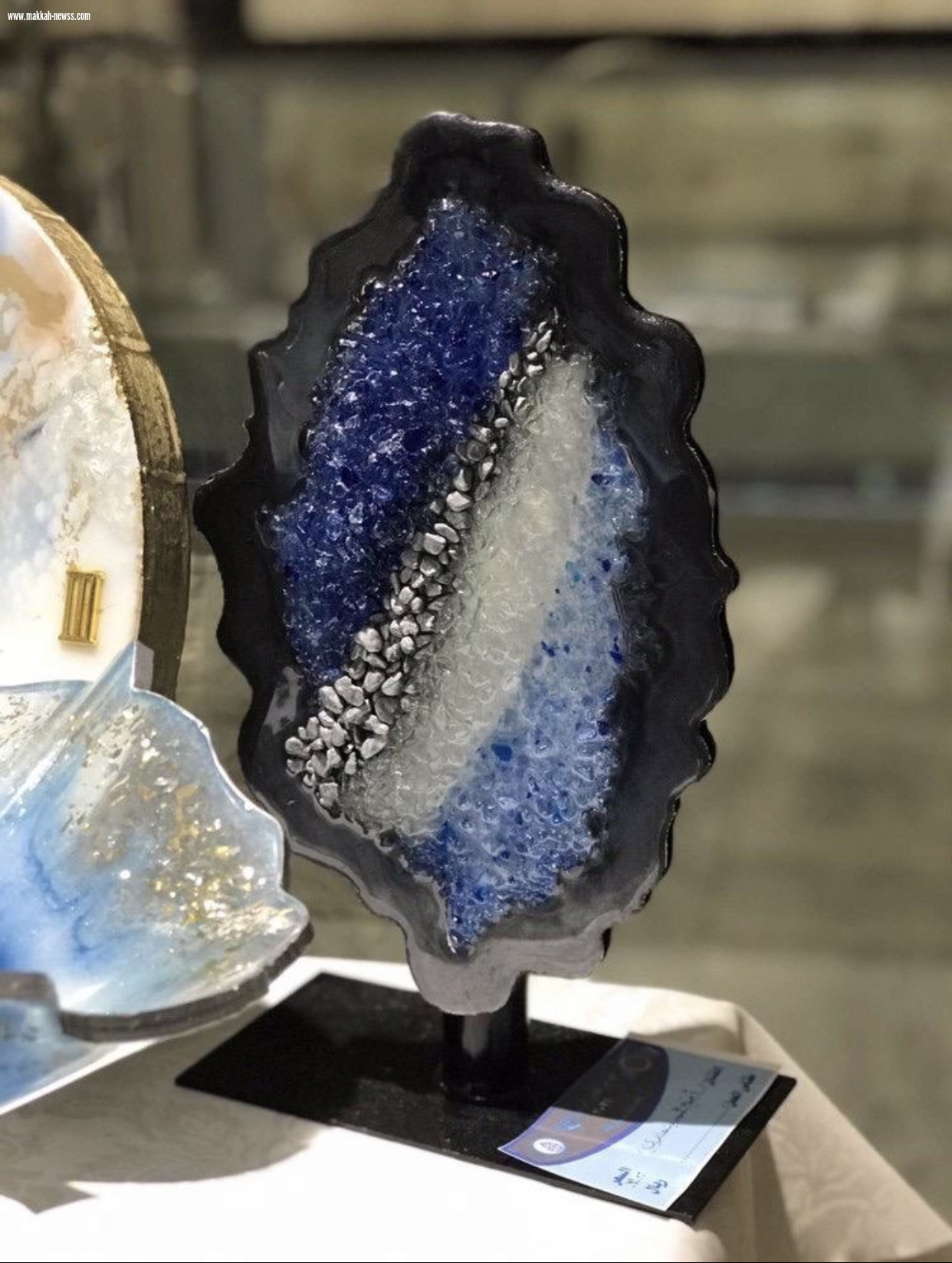 صحيفة صوت مكة الاجتماعية  تحاور فنانة الريزن: أمينة ينبعاوي: -انتشر فن الريزن في الفترة الاخيرة كثيراً وزدات الرغبات في تعلمه.