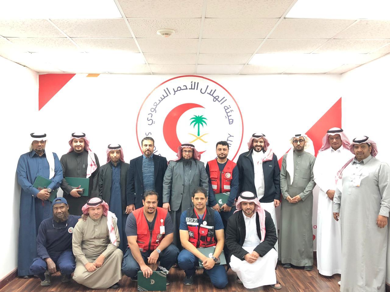 مدير عام فرع هيئة الهلال بمنطقة الباحة يقوم بزيارة وحدة تدريب بلجرشي