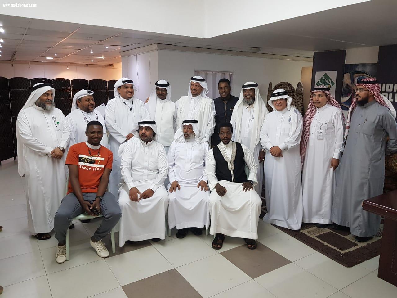 بحضور وفد من شبكة نادي الصحافة السعودي ورجال اعمال مميزين المستشار حارث عسيري يفتتح معرض جسفت مكة بعنوان ذكرى البيعة الخامسة