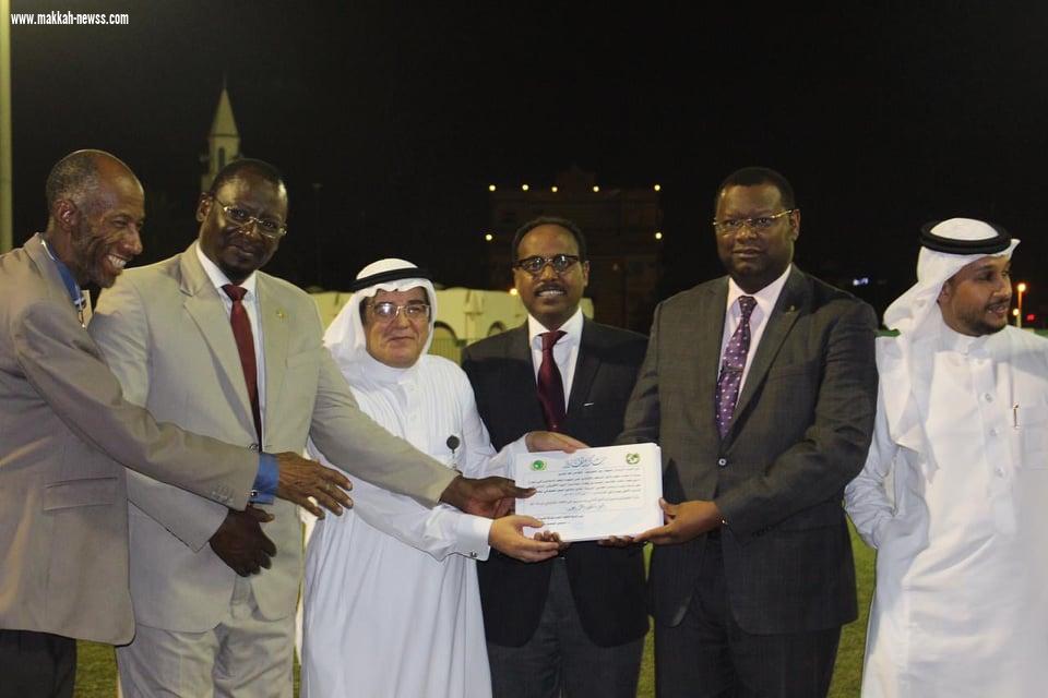 بحضور الشيخ غزالي طس منتخب الجالية النيجيريا يحصد كأس دوري القناصل المعتمدين بجدة احتضنته اكاديمية النادي الاهلي بجدة 