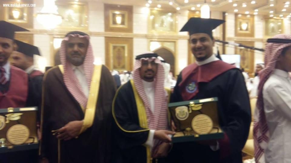 كلية ابن سيناء للعلوم الطبية بجدة تحتفل بتخرج 125 من طلابها وتكرم الاعلامي جمعه الخياط لتغطية الاحتفال