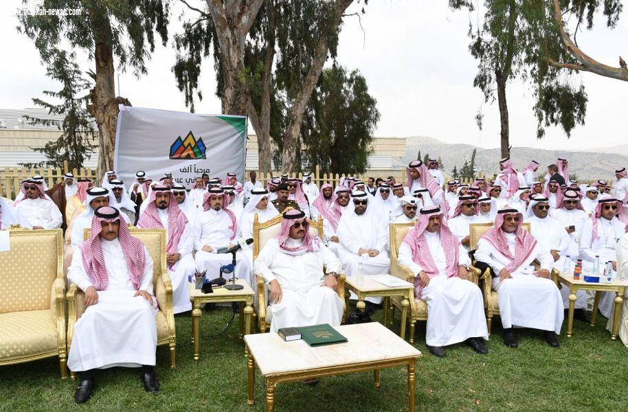 سمو أمير منطقة عسير يتوج مستشفى بللسمر العام بجائزة التميز الحكومي
