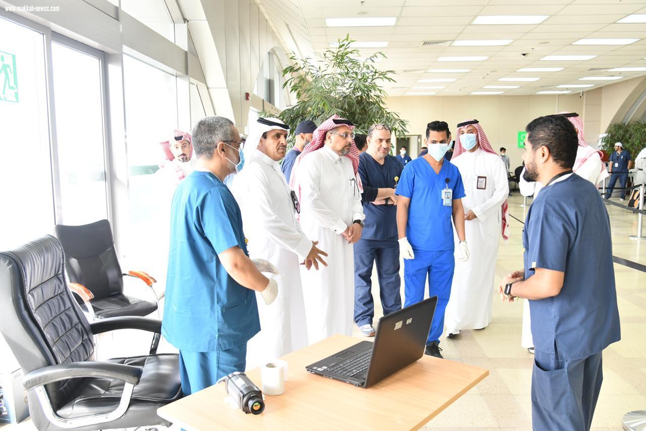 مدير صحة جدة يتفقد المرافق الصحية بالمطار والمستشفيات لمتابعة سير العمل و مدى جاهزيتها