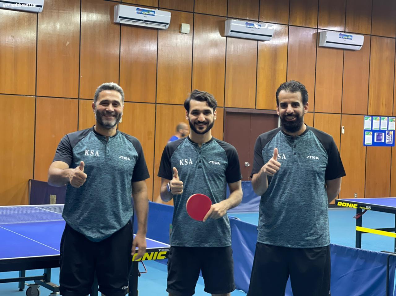 طاولة الاخضر تواصل تدريباتها في معسكرها بالدمام