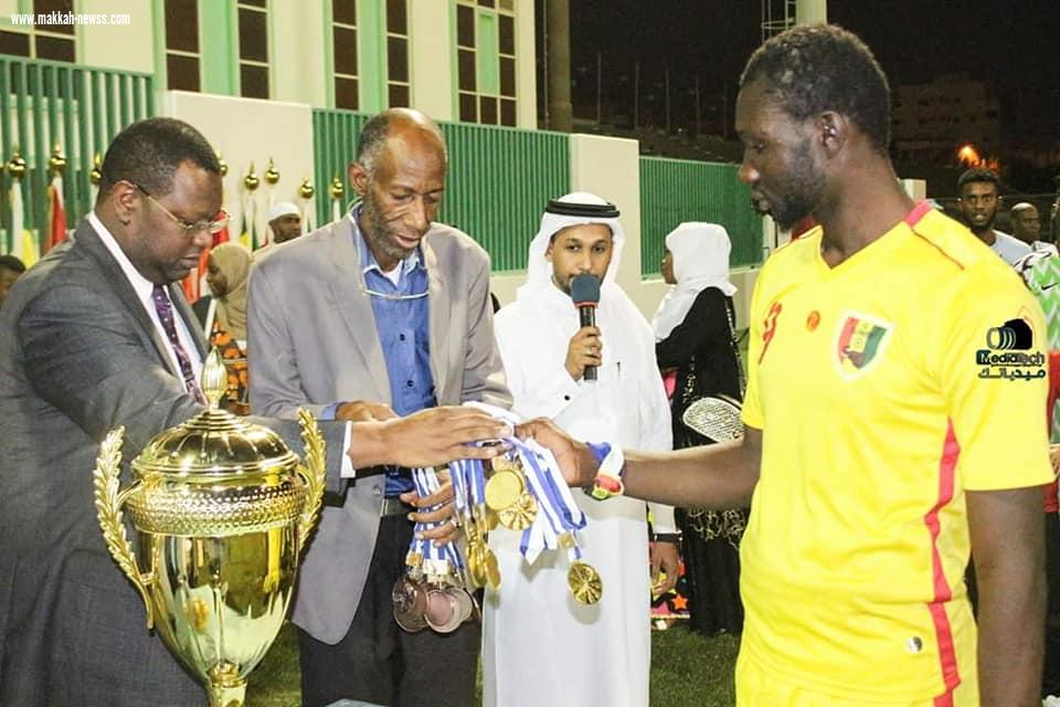 بحضور الشيخ غزالي طس منتخب الجالية النيجيريا يحصد كأس دوري القناصل المعتمدين بجدة احتضنته اكاديمية النادي الاهلي بجدة 