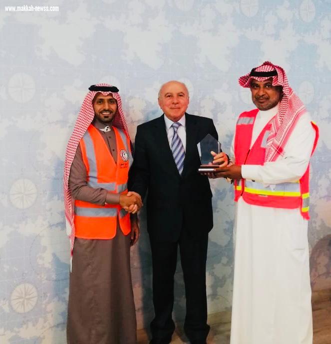 الصليب الأحمر الدولي يزور فريق التطوع التابع للهلال الأحمر السعودي بالطائف