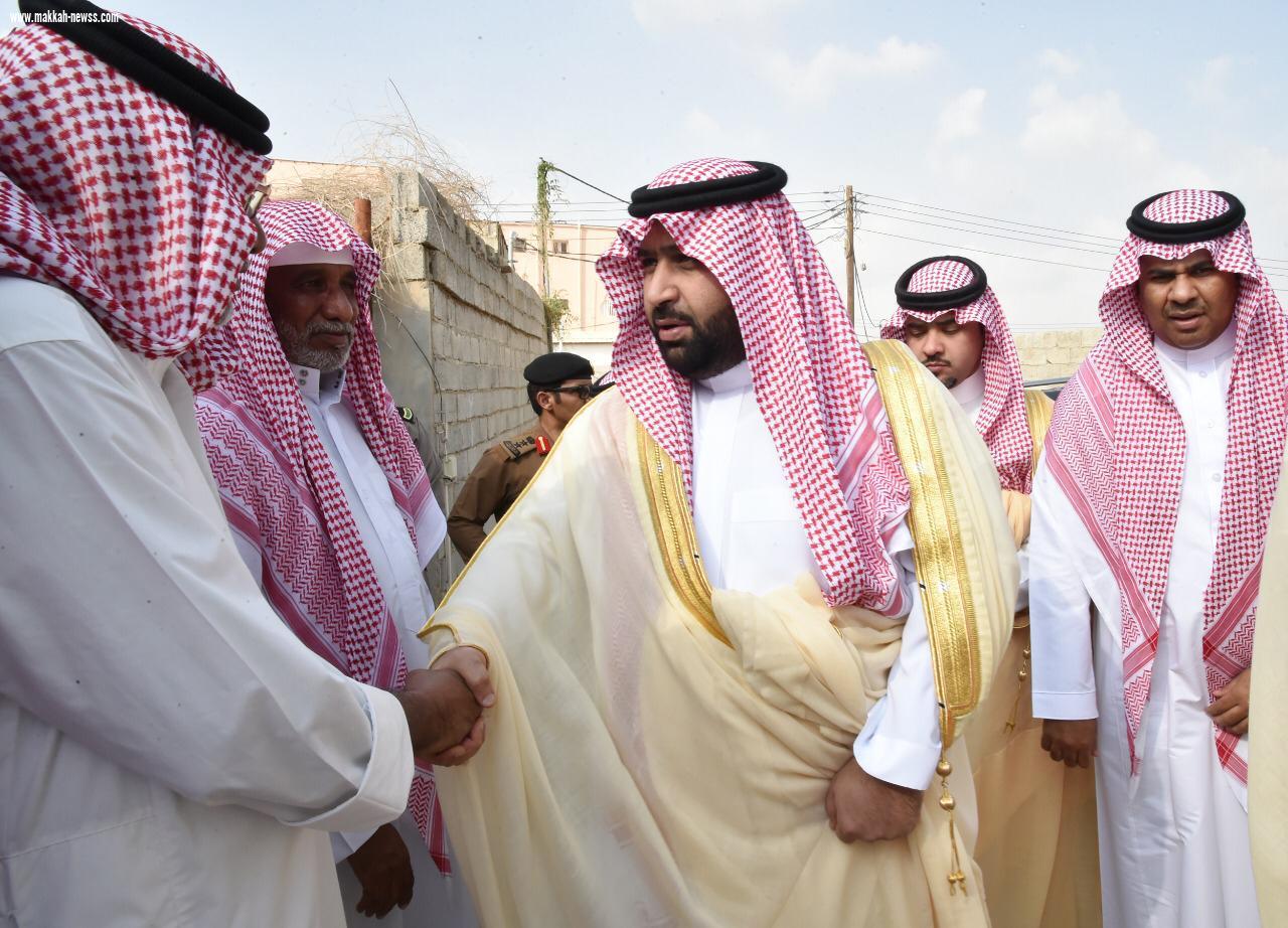 نائب أمير جازان ينقل تعازي القيادة لوالد وذوي الشهيد أبو راية 