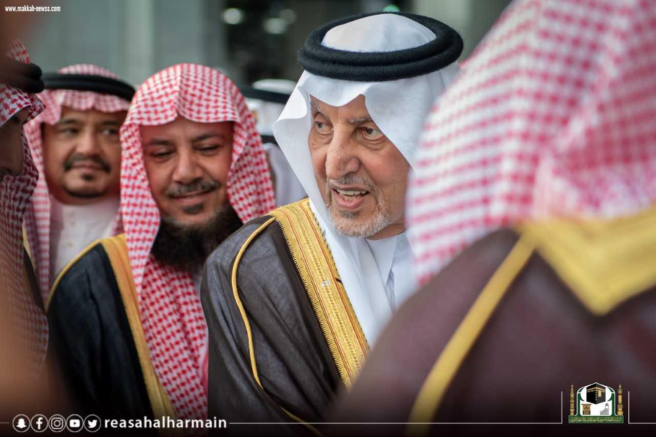 نيابة عن خادم الحرمين الشريفين سمو أمير مكة يتشرف بغسل الكعبة المشرفة بحضور نائبه