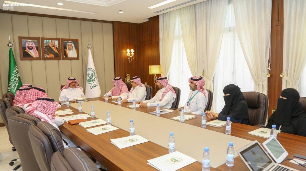 سمو أمير حائل يعقد اجتماعًا مع فريق عمل منظومة الريادة السعودية