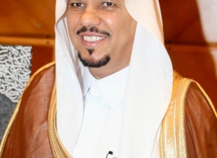 تحتفل مملكتنا الحبيبه‏هذا العام باليوم الوطني ‏89 ‏ بشعار  *همّة حتى القمة*