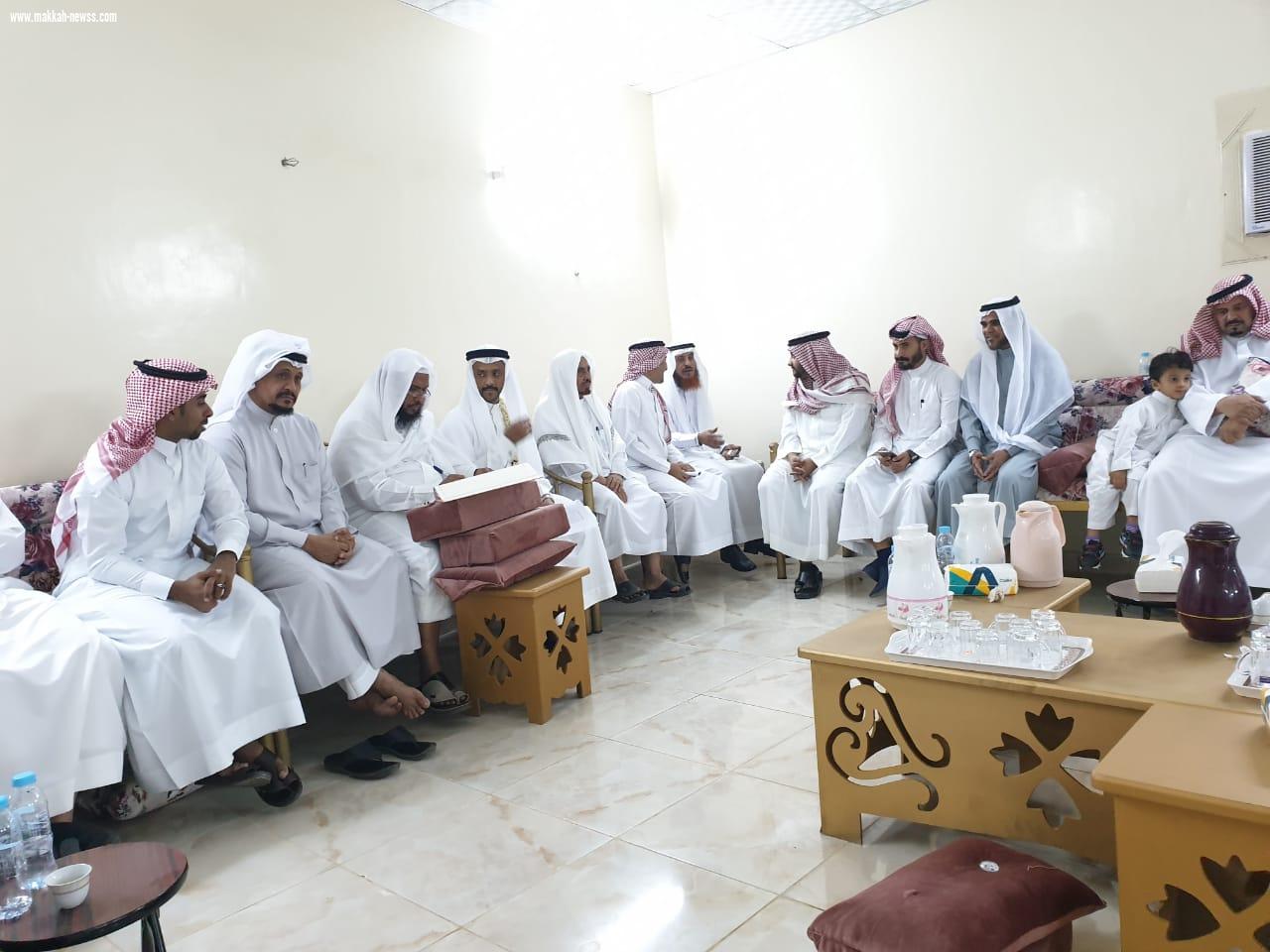 الزميل علي حكمي يحتفل بعقد قران ابنته وسط محبيه 