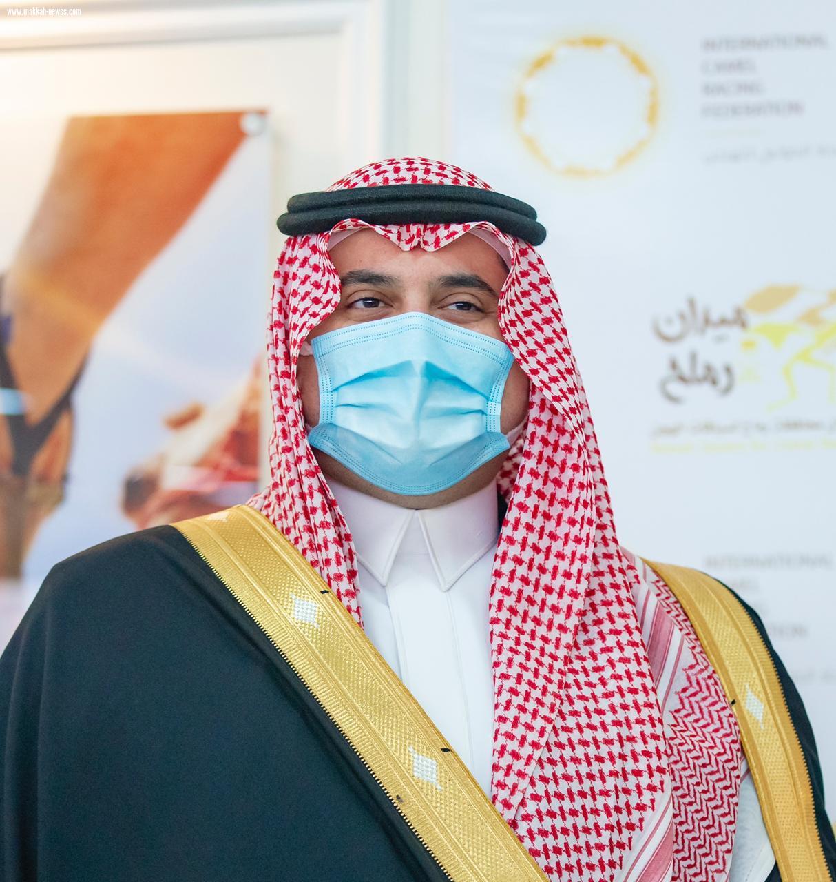 سمو وزير الرياضة يتوج الفائزين في ختام منافسات سباق رماح للهجن