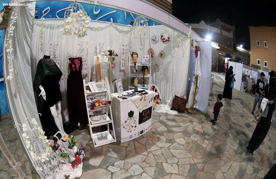 نورة بنت سعود تشهد حفل ملتقى تصميم الزي التراثي النسائي المعاصر وسط حضور اكثر من ٥٠٠ سيدة