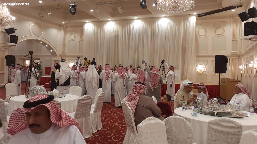 بحضور الإعلاميين ووجهاء مكة  ومجموعة قروب الصفوة الاعلامي ياسين صباغ يحتفي بزفاف كريمته 