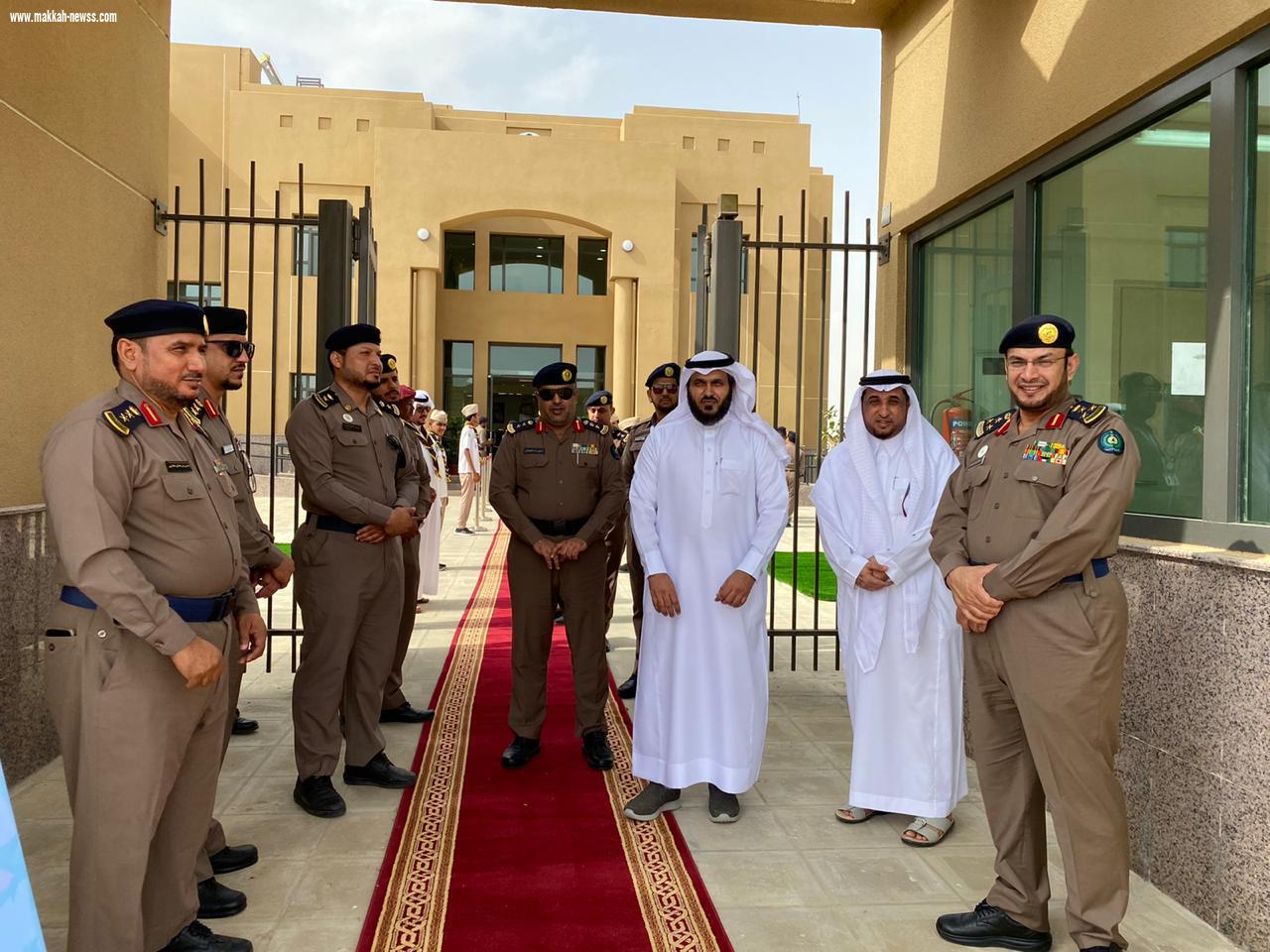 محافظ ضمد (البراق )يفتتح مبنى الدفاع المدني ويدشن فعاليات اليوم  العالمي للدفاع المدني 