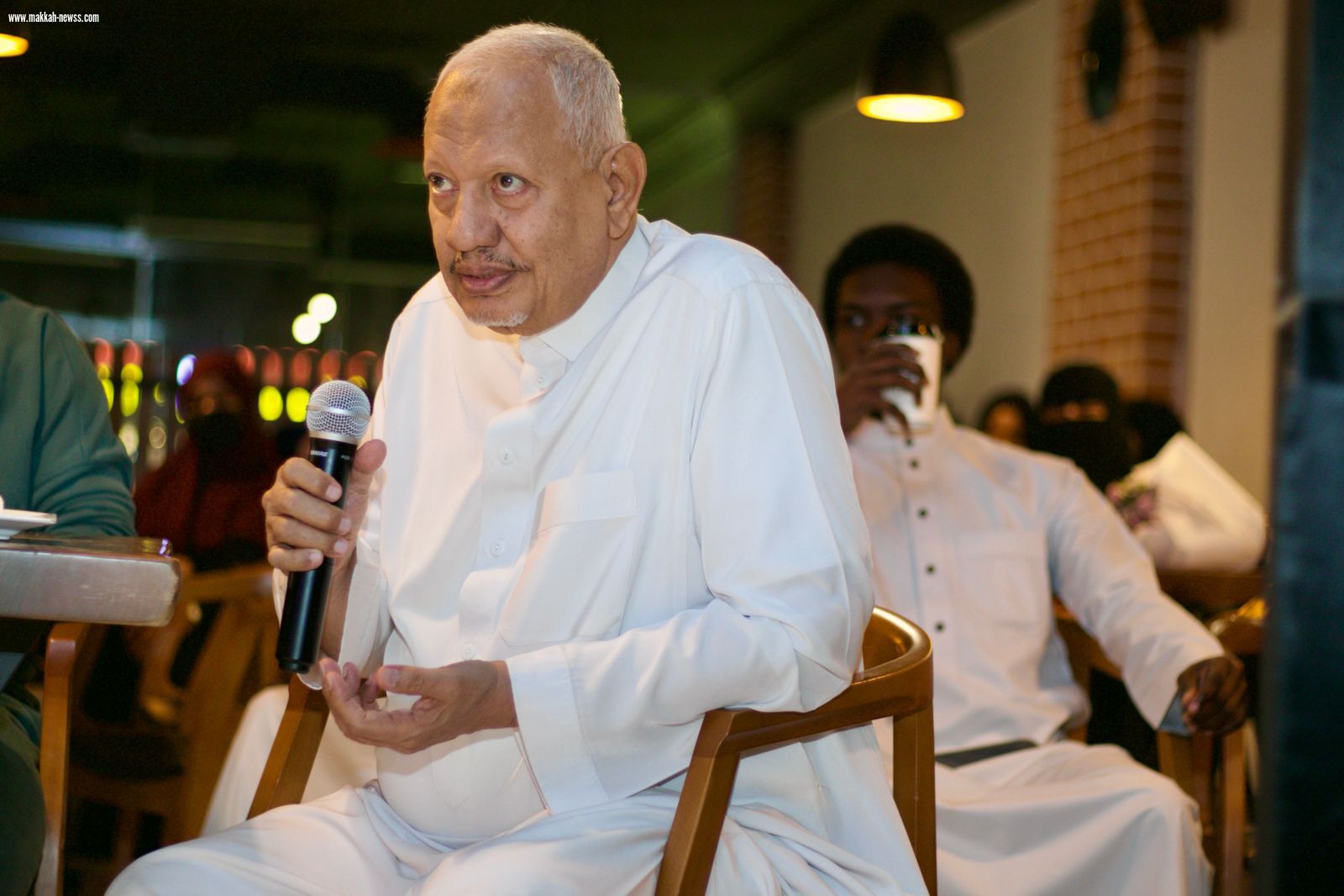 ‏*سارة الأنصاري تحكي رحلتها من كاتبة إلى وكيل أدبي في لقاء الشريك الأدبي*