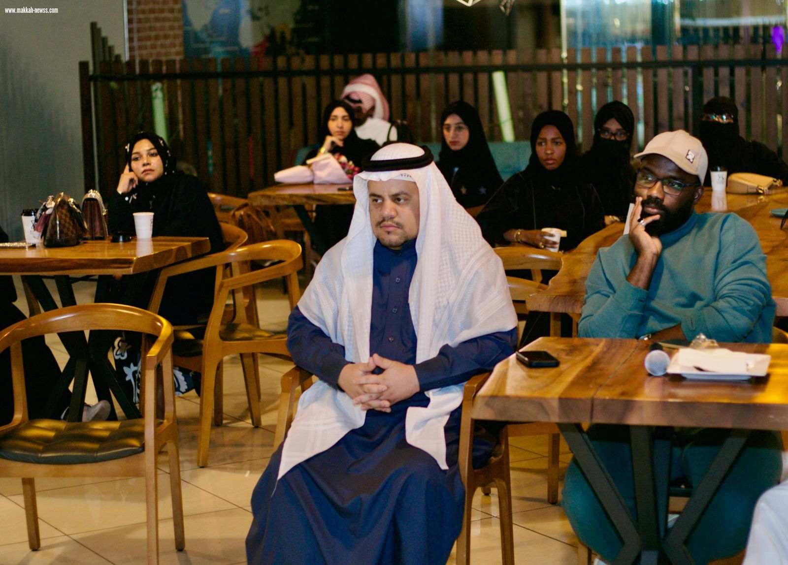 ‏*سارة الأنصاري تحكي رحلتها من كاتبة إلى وكيل أدبي في لقاء الشريك الأدبي*