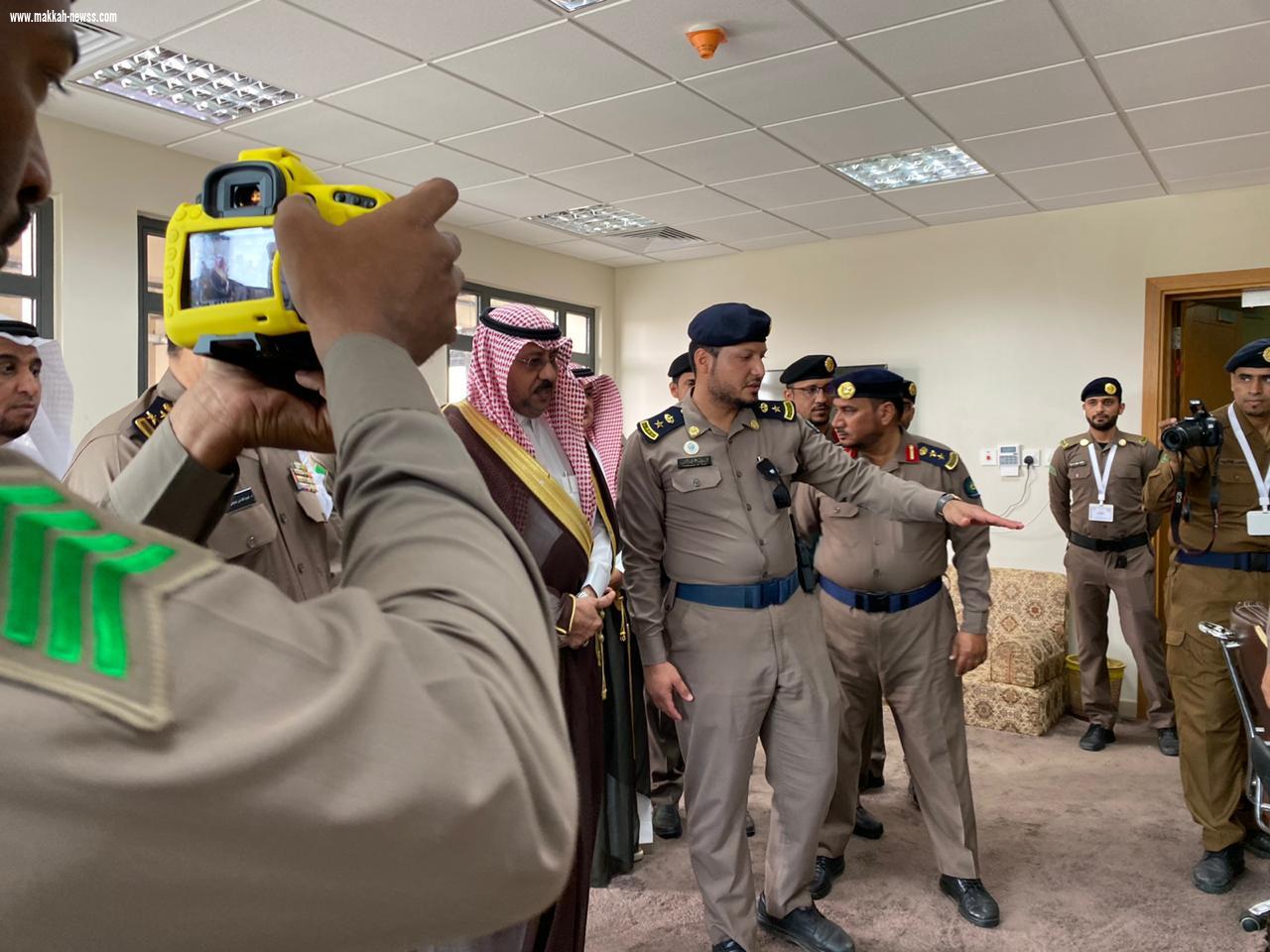 محافظ ضمد (البراق )يفتتح مبنى الدفاع المدني ويدشن فعاليات اليوم  العالمي للدفاع المدني 