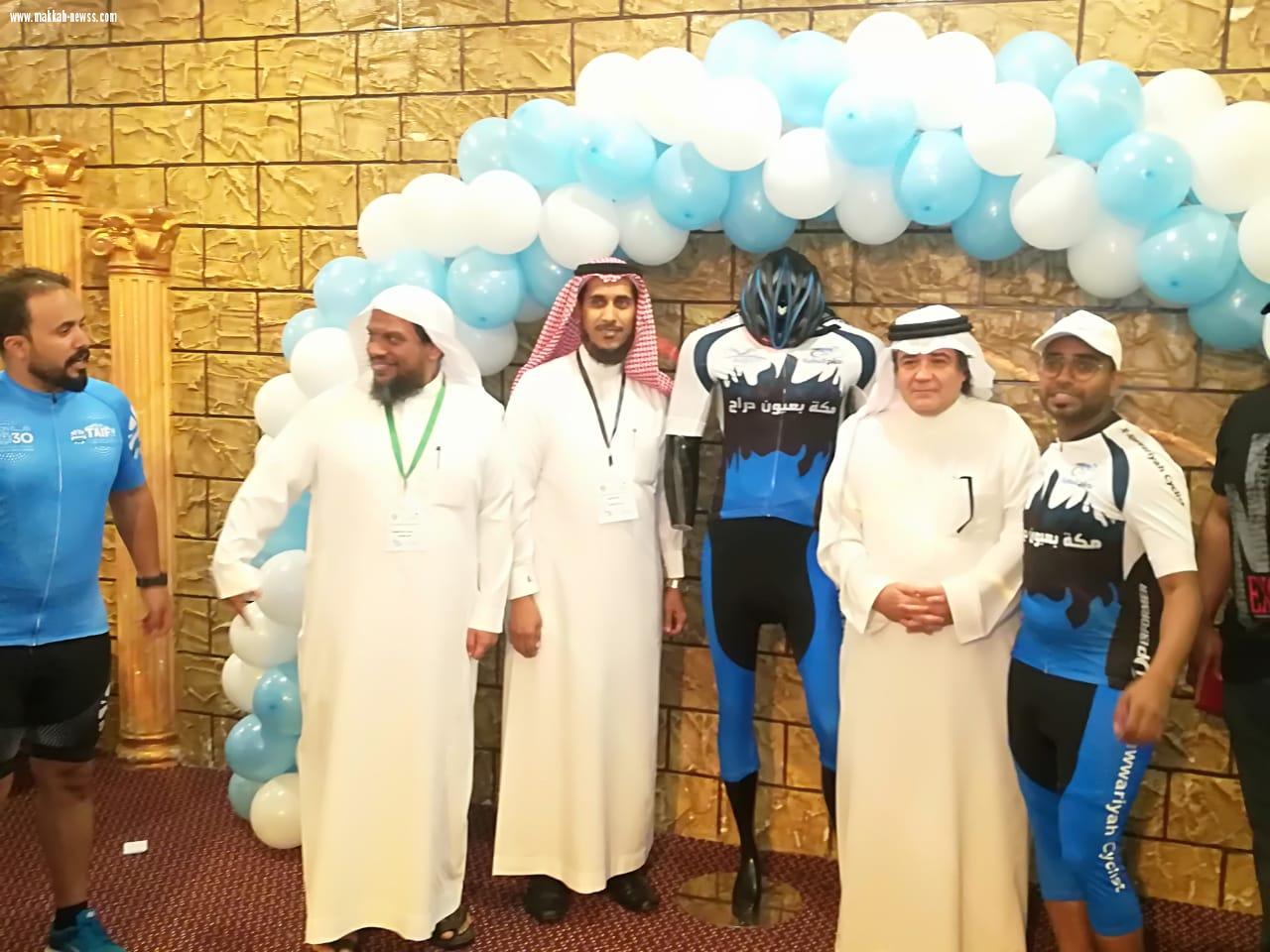 وسط حضور اكثر من 500 مدعو في مهرجان رياضي فريق دراج النوارية يدشن جيرسي خاص بالفريق 