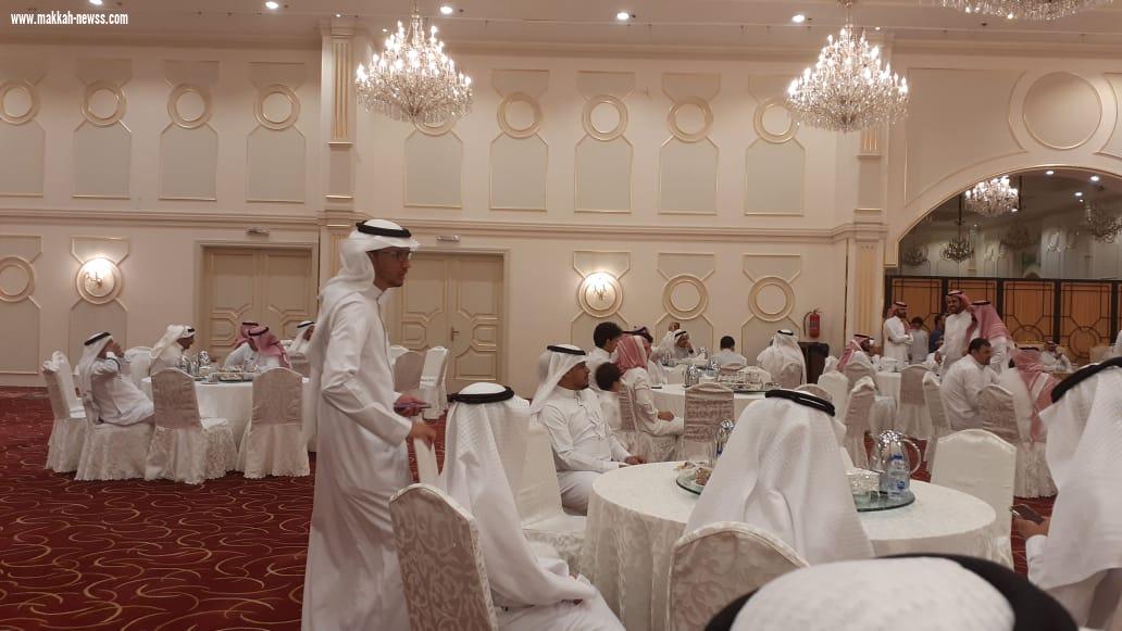 بحضور الإعلاميين ووجهاء مكة  ومجموعة قروب الصفوة الاعلامي ياسين صباغ يحتفي بزفاف كريمته 