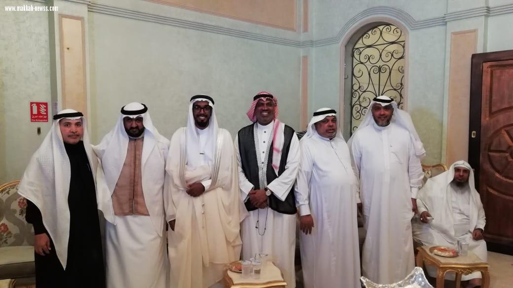 نزا ر عبدالوهاب مليباري في القفص الذهبي