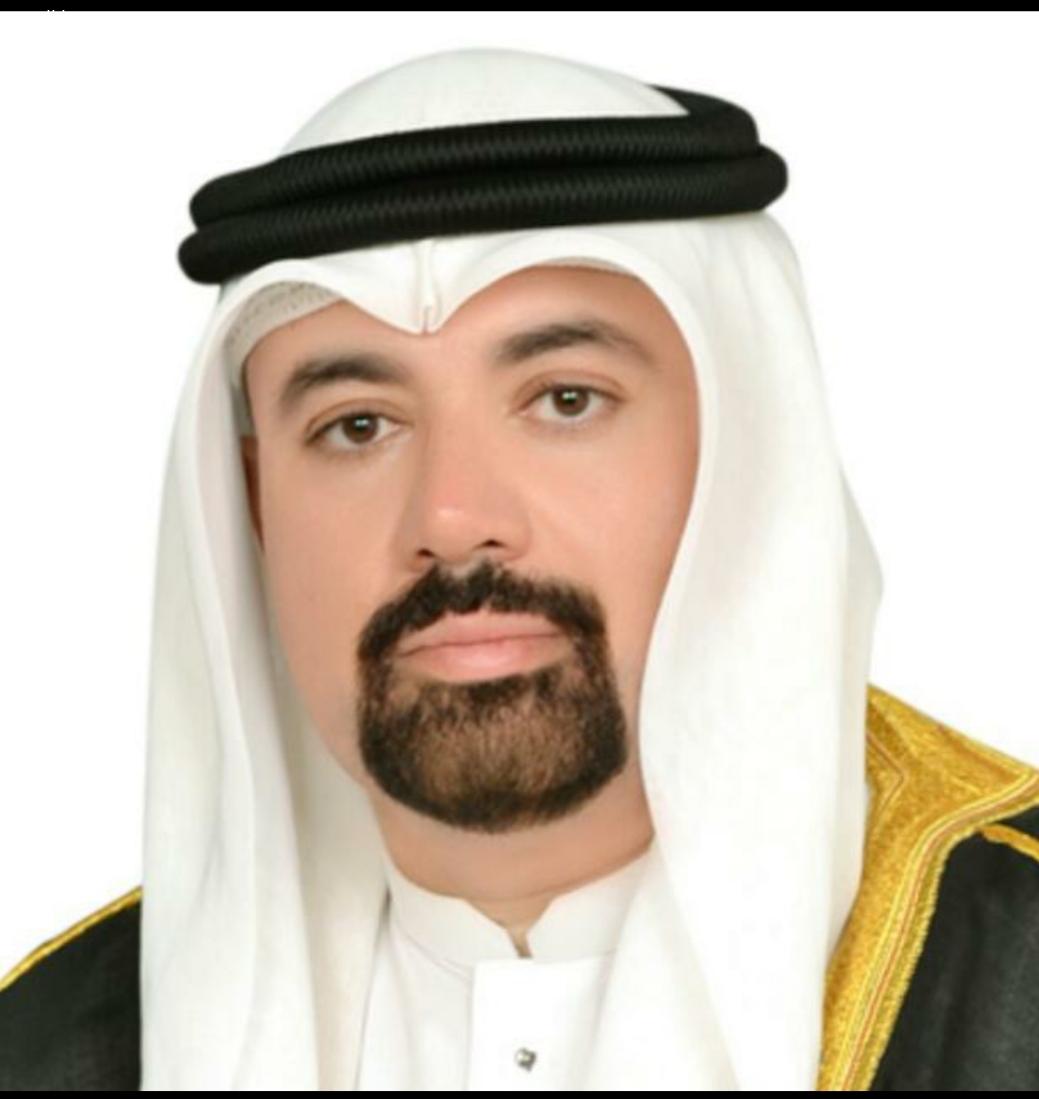 البروفيسور البصنوي يحتفل بحفيده الأول