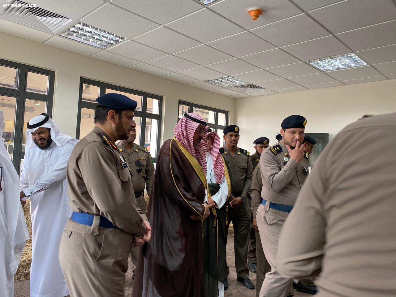 محافظ ضمد (البراق )يفتتح مبنى الدفاع المدني ويدشن فعاليات اليوم  العالمي للدفاع المدني 