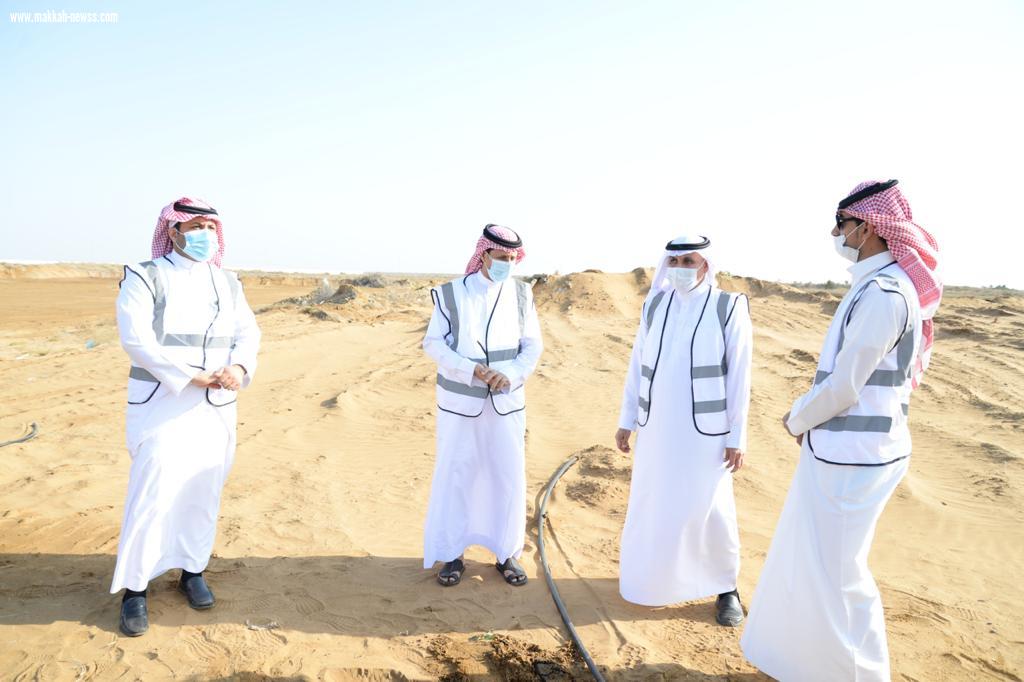 مكتب وزارة الرياضة بمنطقة جازان يشارك في حملة التشجير لنجعلها خضراء بمدينة جيزان