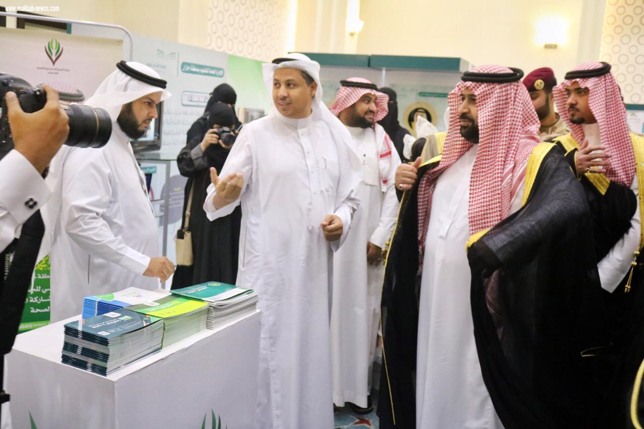 نائب أمير جازان يزور معرض تنمية أبوعريش ويشيد بجهودها