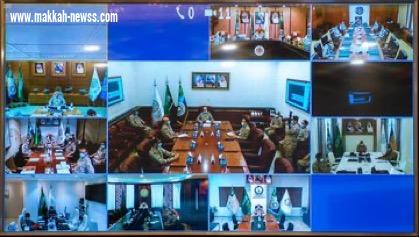 الرويلي رئيس هيئة الأركان العامة يرأس إيجاز خلية دعم الأزمات المؤقتة لجائحة كورونا بوزارة الدفاع