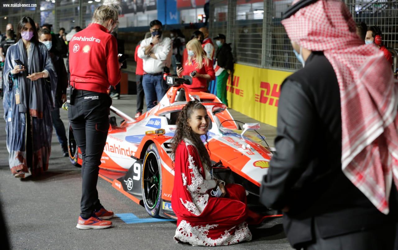 الهولندي دي فريز بطلاً للجولة الافتتاحية من سباق فورمولا إي الدرعية 2021