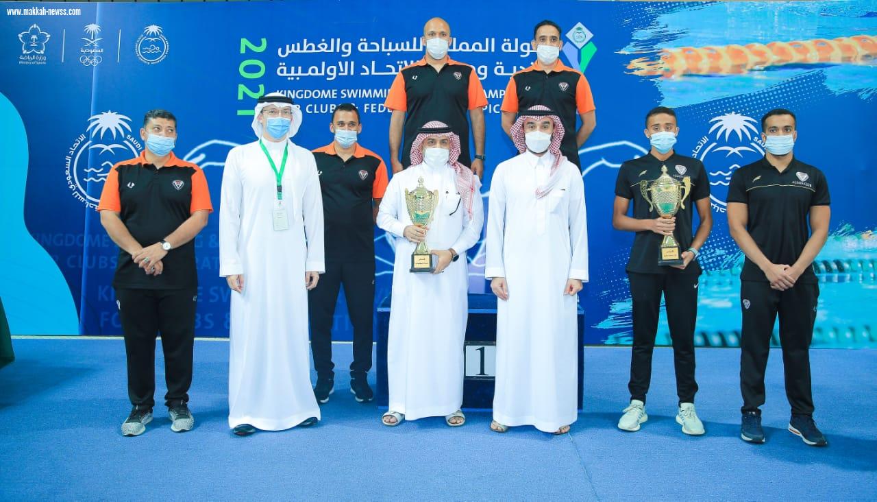 وزير الرياضة يتوج الفائزين في بطولة المملكة للسباحة والغطس