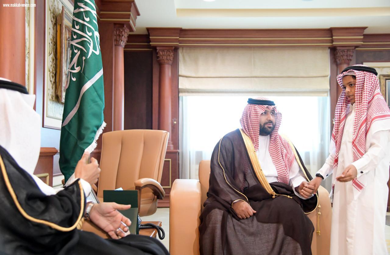 سمو الأمير محمد بن عبدالعزيز يستقبل مدير عام البريد السعودي بالمنطقة 