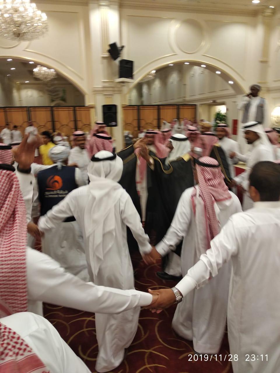 بحضور الإعلاميين ووجهاء مكة  ومجموعة قروب الصفوة الاعلامي ياسين صباغ يحتفي بزفاف كريمته 