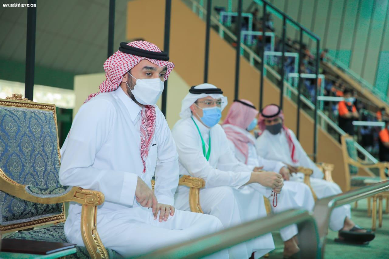 وزير الرياضة يتوج الفائزين في بطولة المملكة للسباحة والغطس