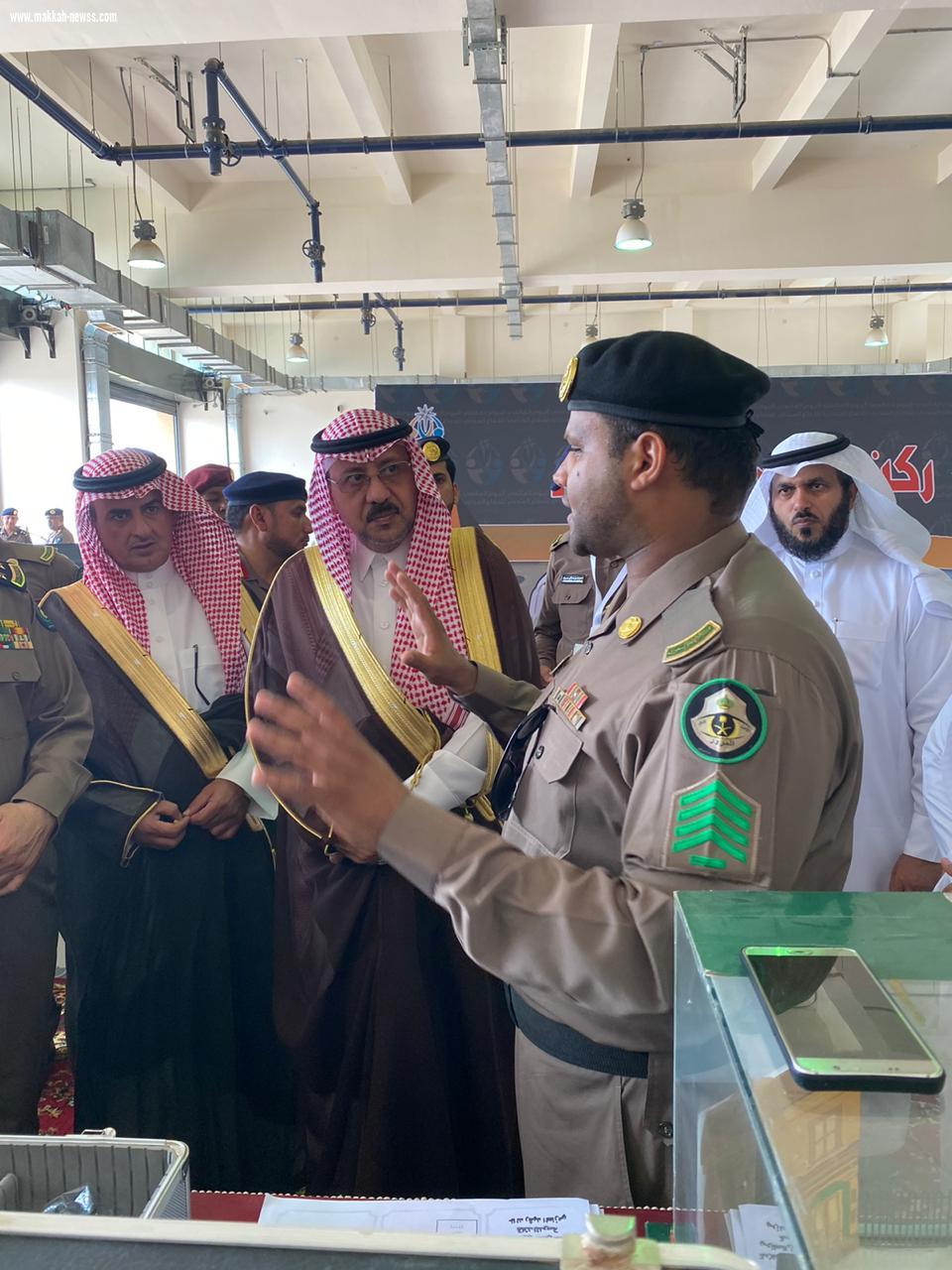 محافظ ضمد (البراق )يفتتح مبنى الدفاع المدني ويدشن فعاليات اليوم  العالمي للدفاع المدني 