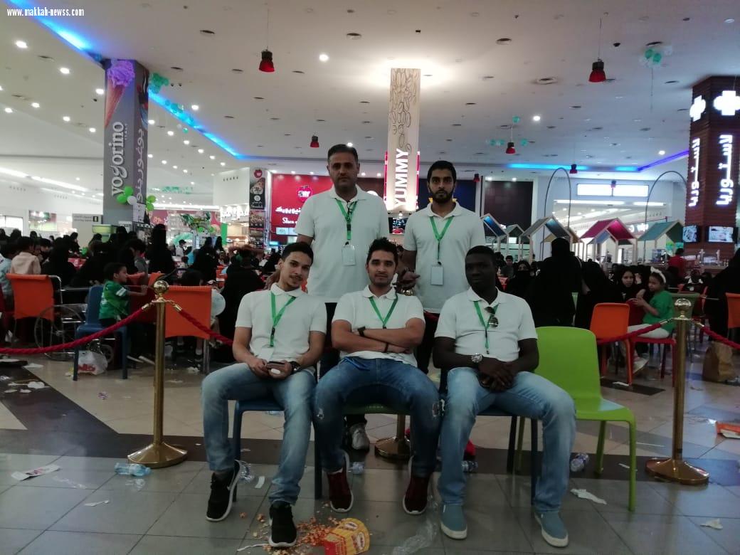 نزا ر عبدالوهاب مليباري في القفص الذهبي