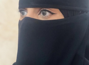 الجوهر تحصل على الماجستير بتقدير امتياز مع مرتبة الشرف الأولى