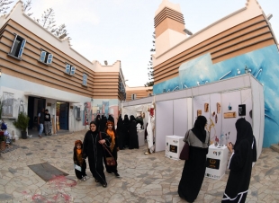 نورة بنت سعود تشهد حفل ملتقى تصميم الزي التراثي النسائي المعاصر وسط حضور اكثر من ٥٠٠ سيدة