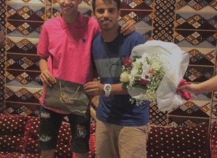 فريق شباب السلامة يحتفلون بزميلهم الفقيه بمناسبة انتقاله لنادي الشباب السعودي