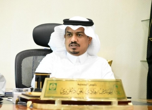 بمشاركة ثلاثون صقاراً  صامطه تستضيف معرض الصقور بساحة شهداء الوطن