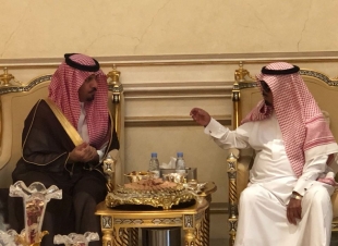 سمو وزير الحرس الوطني يطمئن على صحة أمير الفوج الثاني والعشرين