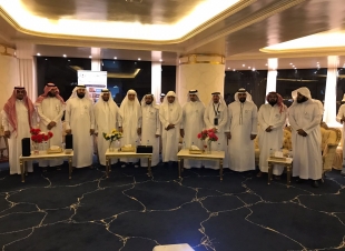 مشروع مكة العالمية للجودة يمنح رئيس جمعية طوى الخيرية درع التميز المكي